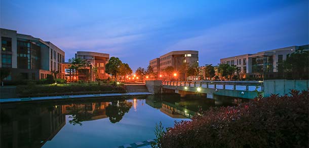 江苏科技大学 - 流金歲月