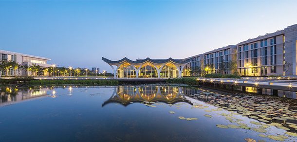 昆山杜克大学 - 2025年 面向香港、澳门、台湾地区、华侨招生简章
