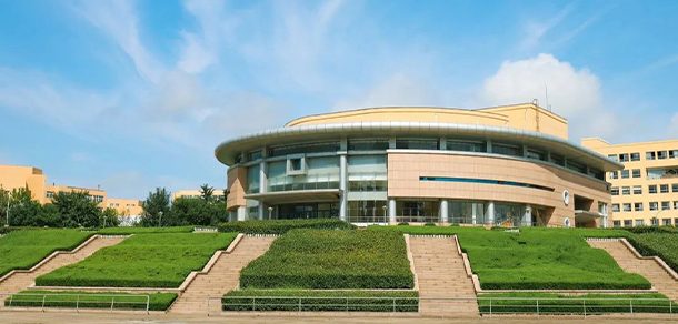 青岛大学 - 2025年 面向香港、澳门、台湾地区、华侨招生简章