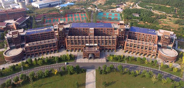 青岛理工大学 - 流金歲月
