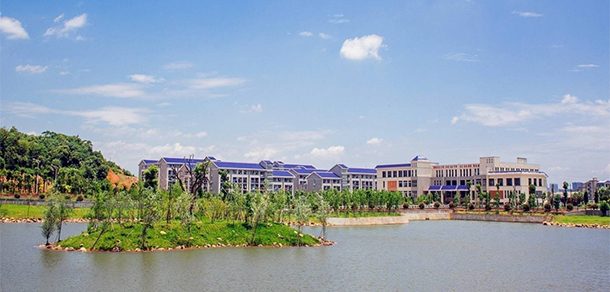 南华大学 - 2025年 面向香港、澳门、台湾地区、华侨招生简章