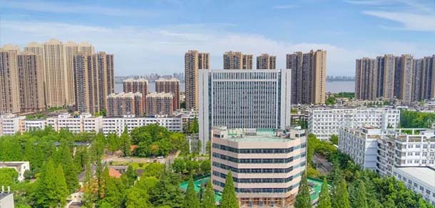 武汉科技大学 - 流金歲月