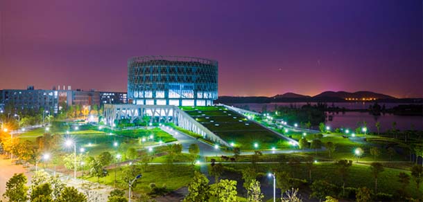 长江大学 - 流金歲月