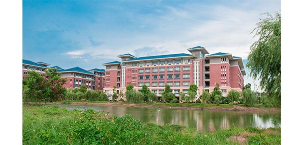 广州新华学院 - 2025年 面向香港、澳门、台湾地区、华侨招生简章