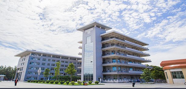 华北电力大学（北京） - 2025年 面向香港、澳门、台湾地区、华侨招生简章