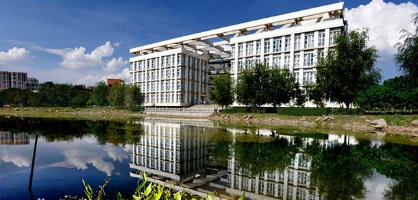 昆明医科大学 - 流金歲月