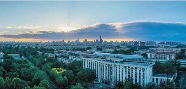 天津财经大学