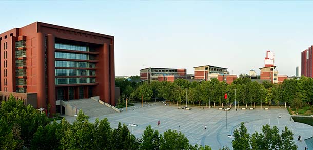 河北大学 - 流金歲月