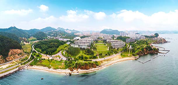 大连医科大学 - 流金歲月