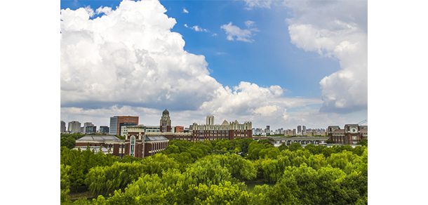 华东政法大学 - 2025年 面向香港、澳门、台湾地区、华侨招生简章