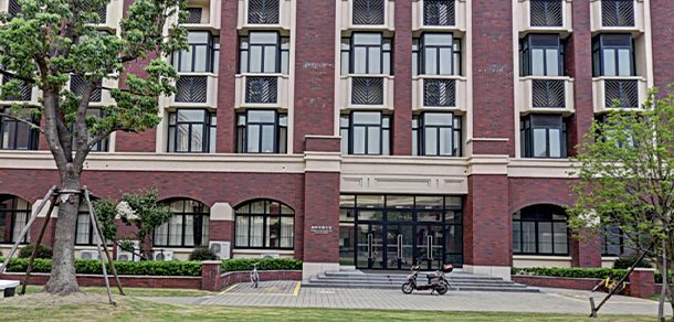 上海建桥学院 - 2025年 面向香港、澳门、台湾地区、华侨招生简章