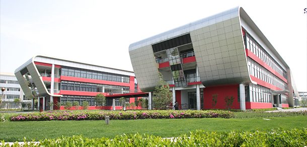 上海视觉艺术学院 - 2025年 面向香港、澳门、台湾地区、华侨招生简章