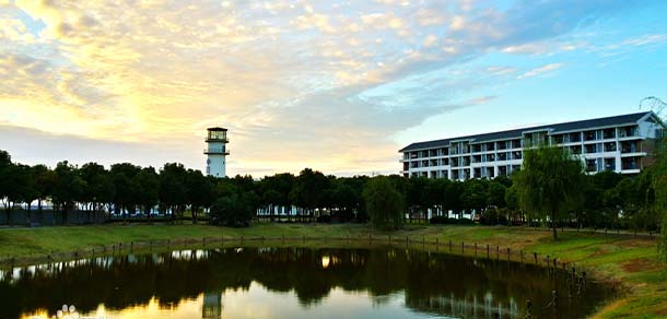 上海海事大学 - 流金歲月