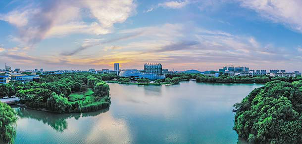 东华大学面向香港、澳门、台湾地区招收（ 本科生、研究生 ）招生简章、招生办法、考试指南